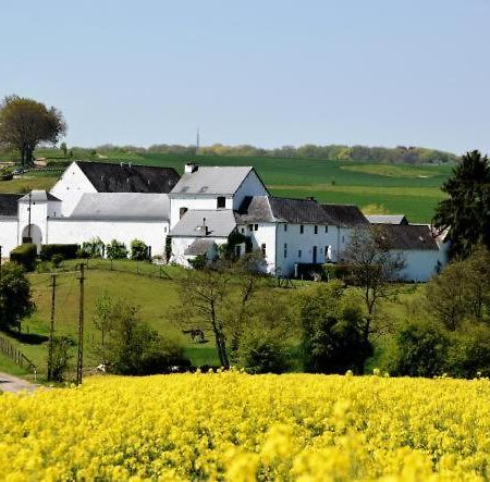 Гостевой дом La Ferme De Basseilles Mozet Экстерьер фото